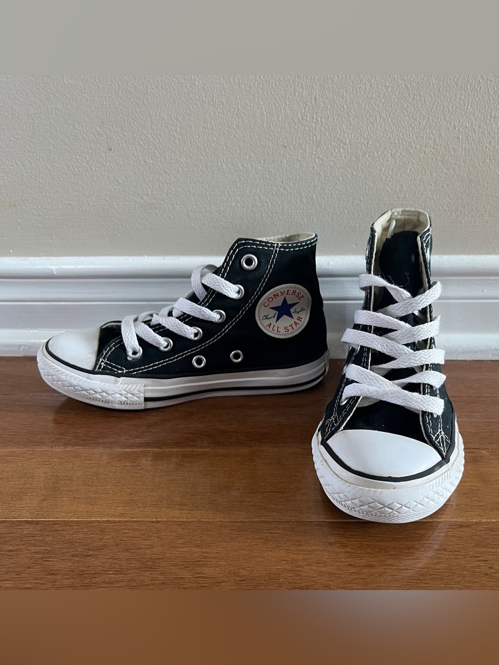 Converse Kid's Chuck Taylor All Star High Top Shoe size11